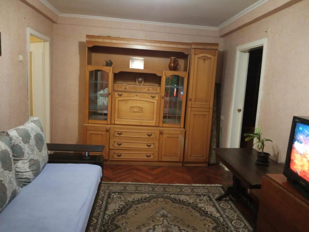 1к Квартира біля метро Дарниця Київ Екстер'єр фото