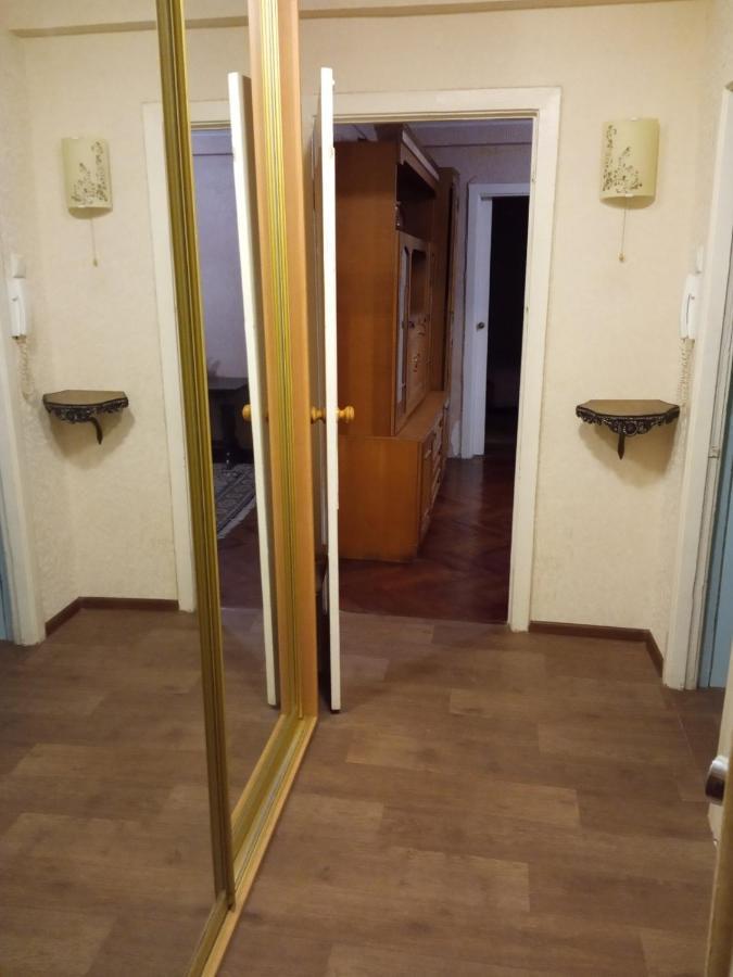 1к Квартира біля метро Дарниця Київ Екстер'єр фото